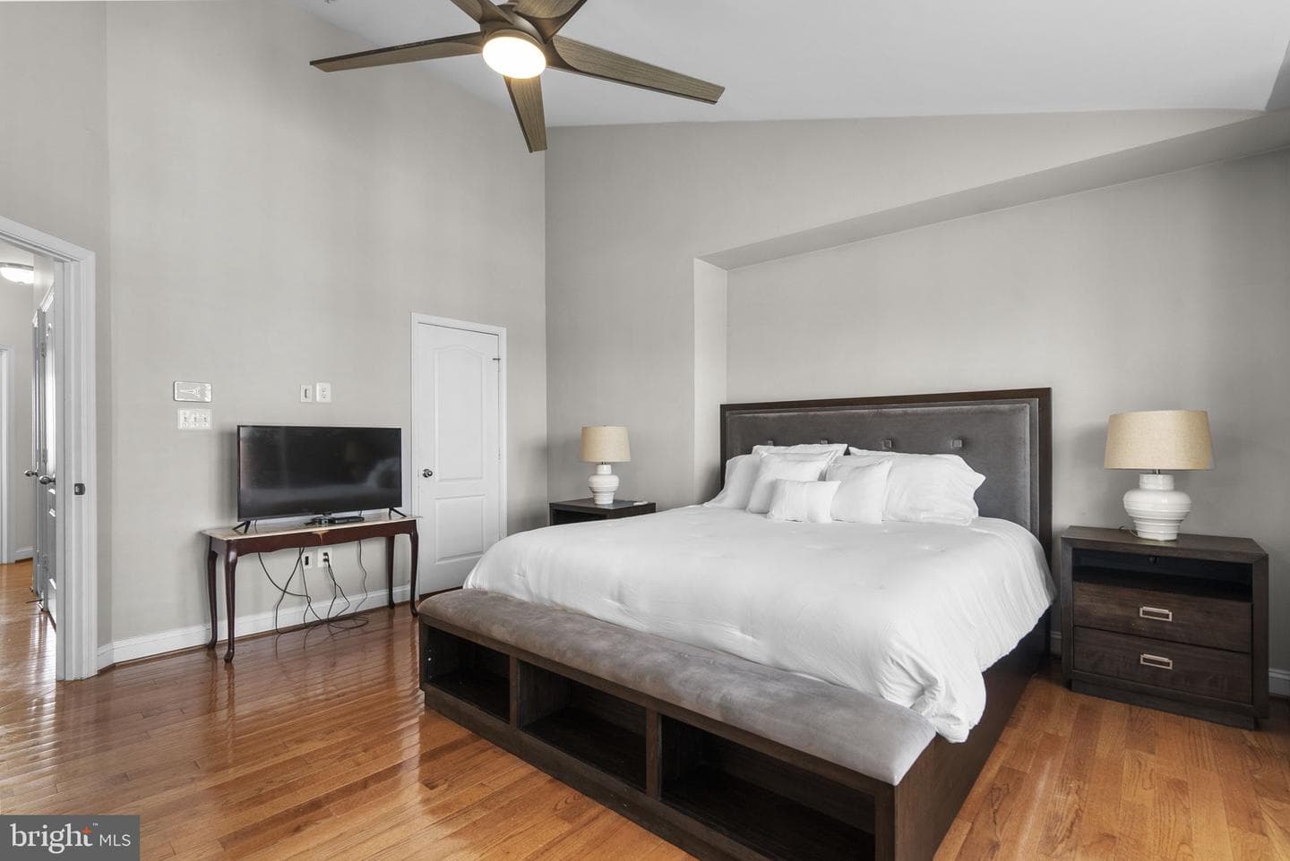14810 Hardcastle Street photo 24
