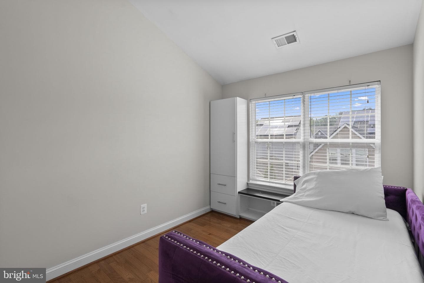 14810 Hardcastle Street photo 31