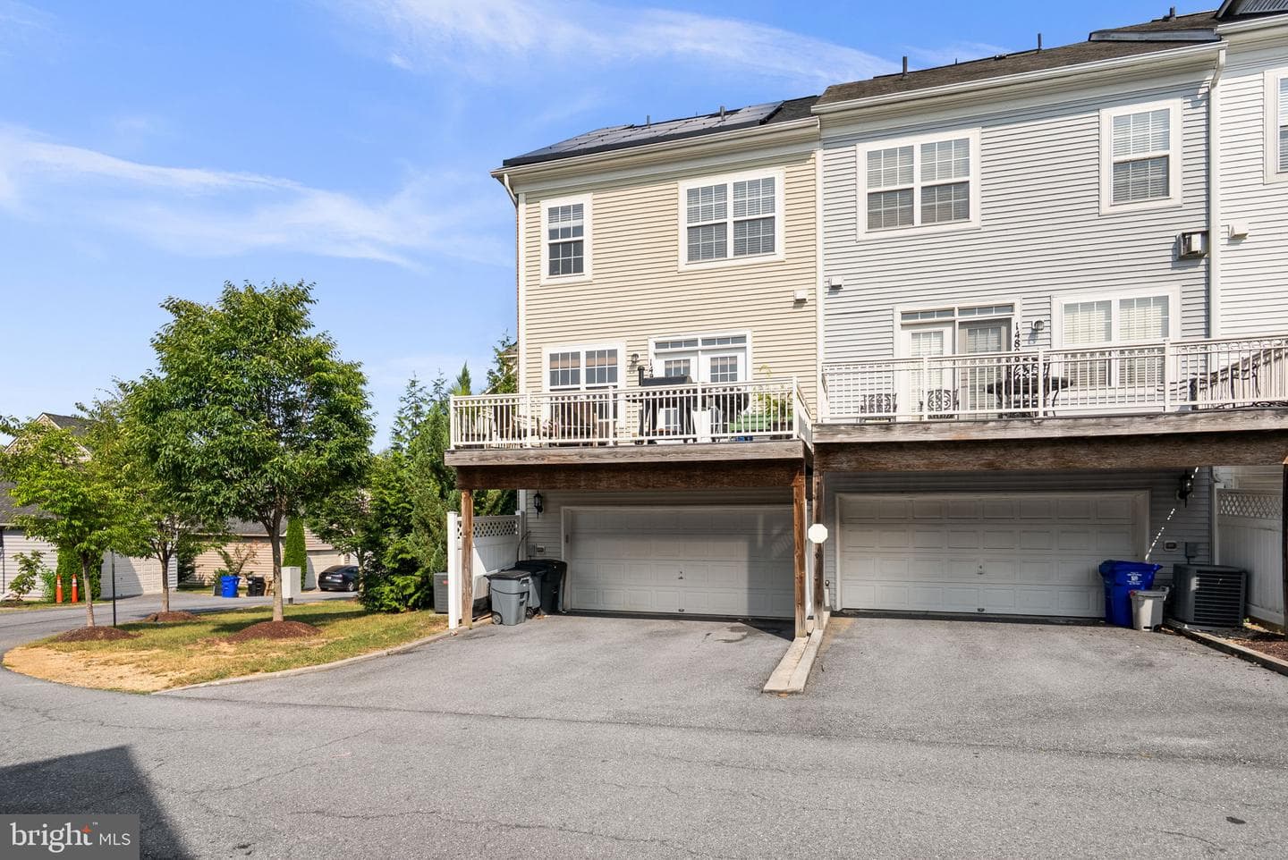 14810 Hardcastle Street photo 40