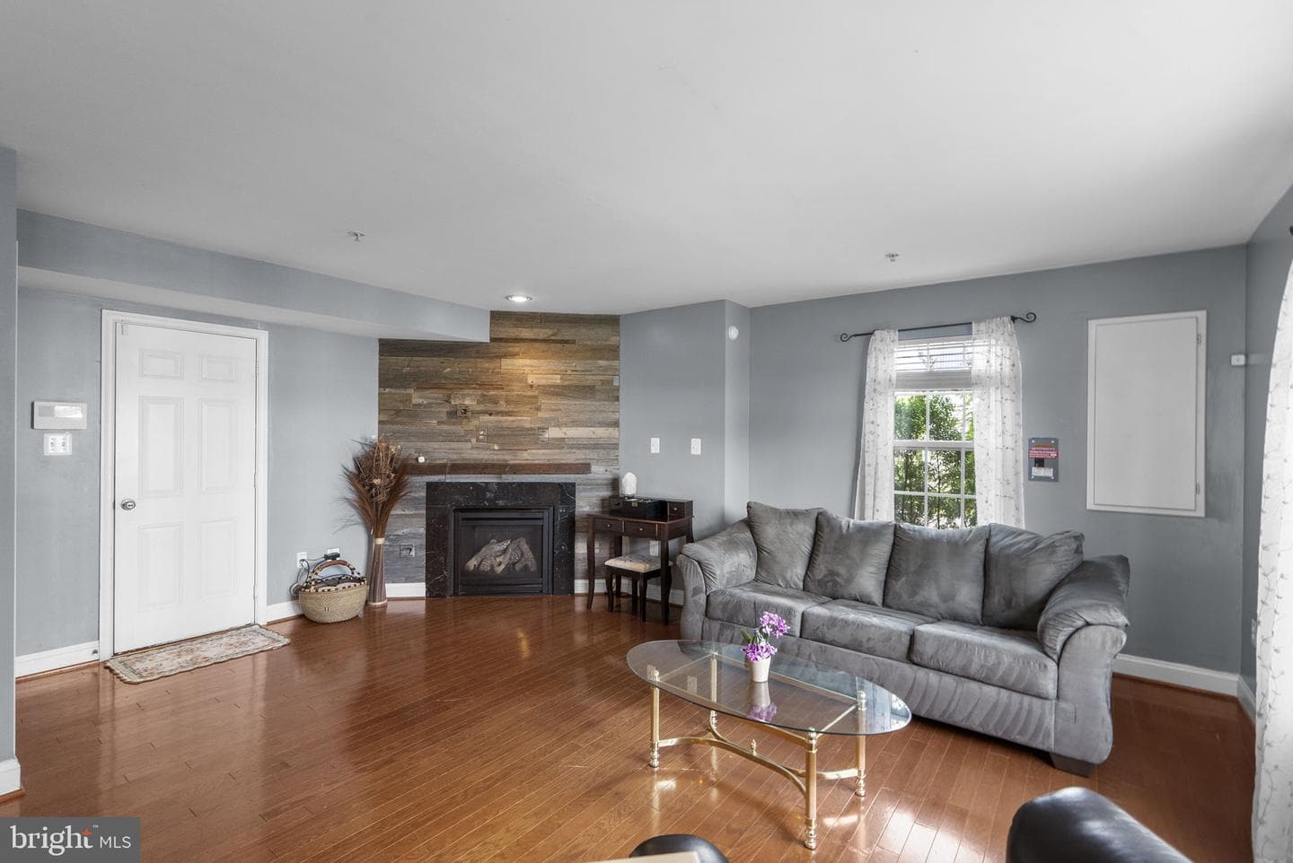 14810 Hardcastle Street photo 6