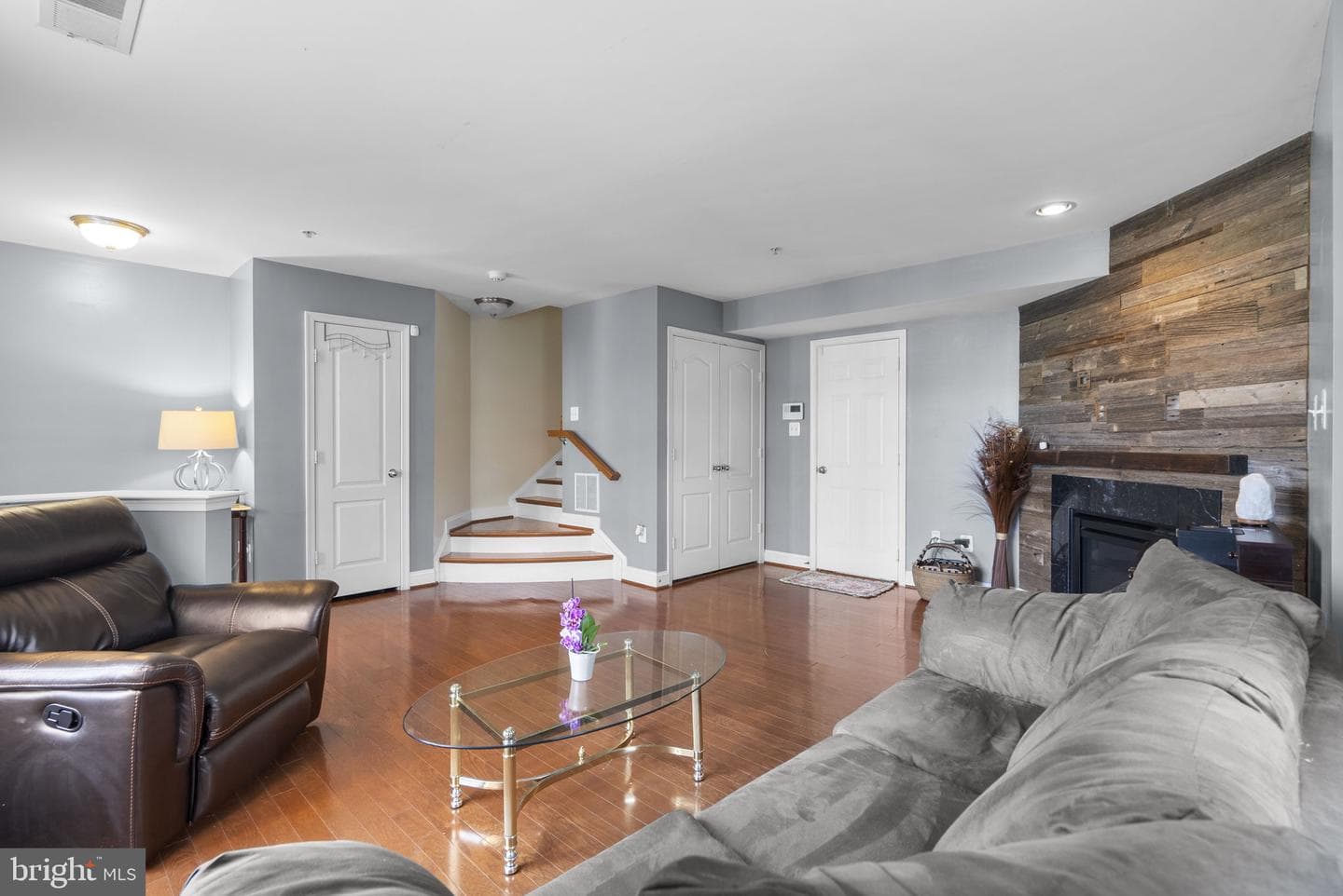 14810 Hardcastle Street photo 7