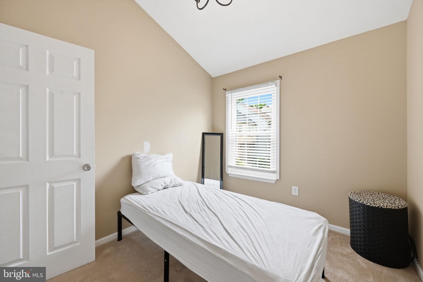 14531 London Lane photo 11