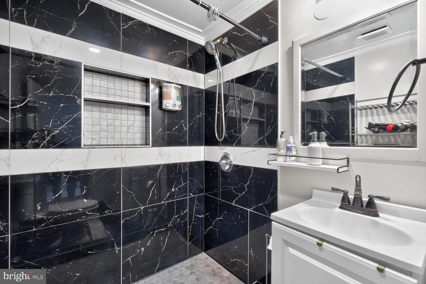 1206 Gondar Avenue photo 12