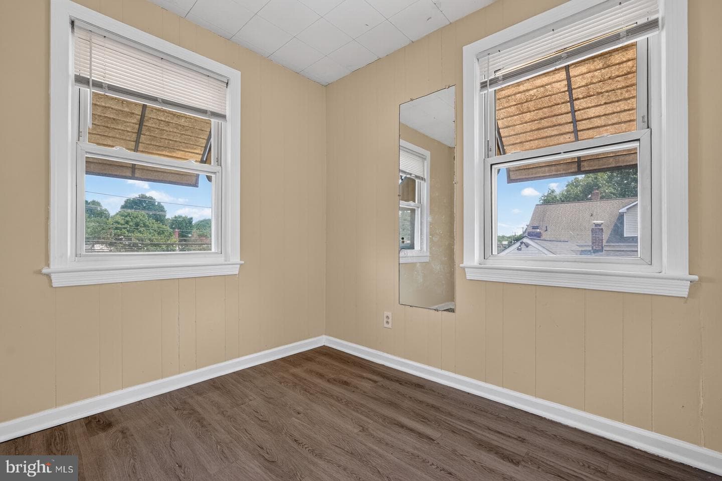 2021 Sheridan Street photo 22