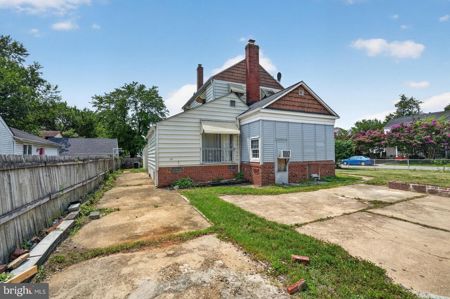 2021 Sheridan Street photo 4