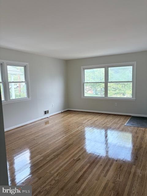 8802 34th Avenue photo 3