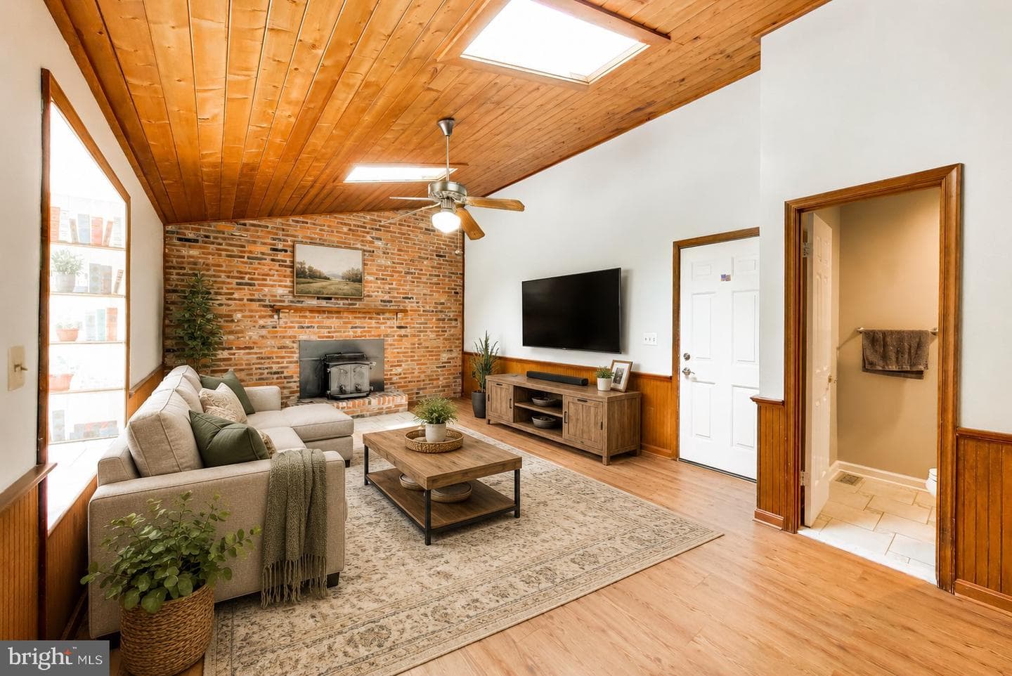 2012 Bermondsey Drive, Bowie