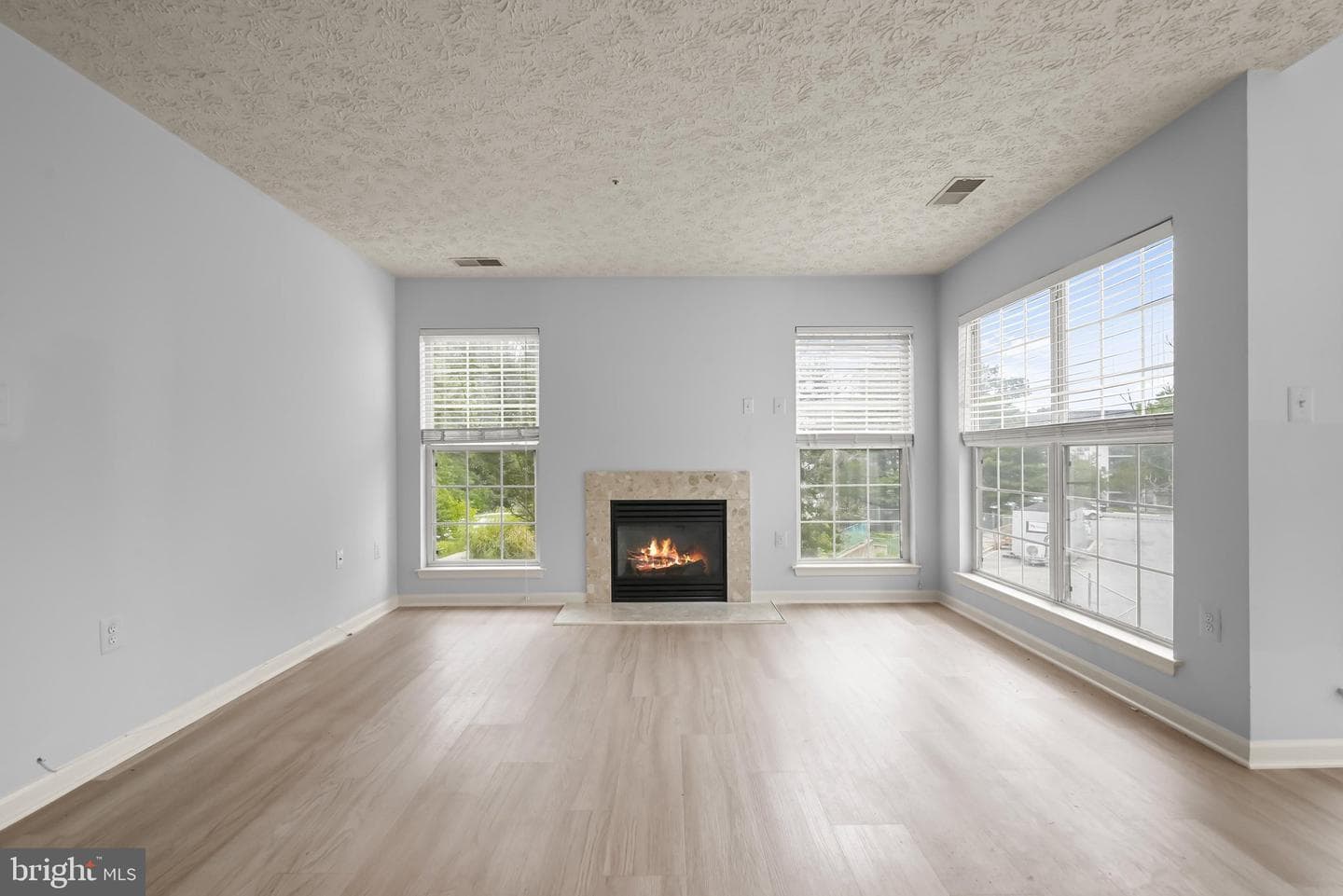 15604 Everglade Lane #5-203 photo 4