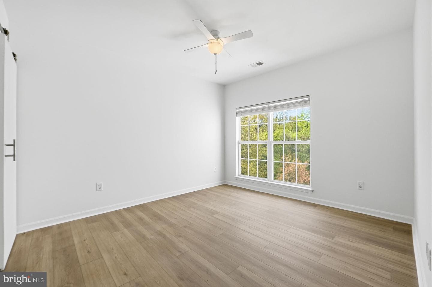 15620 Everglade Lane #401 photo 20