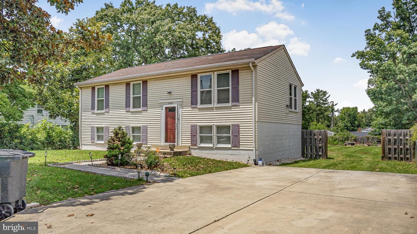 4632 Howe Avenue, Suitland