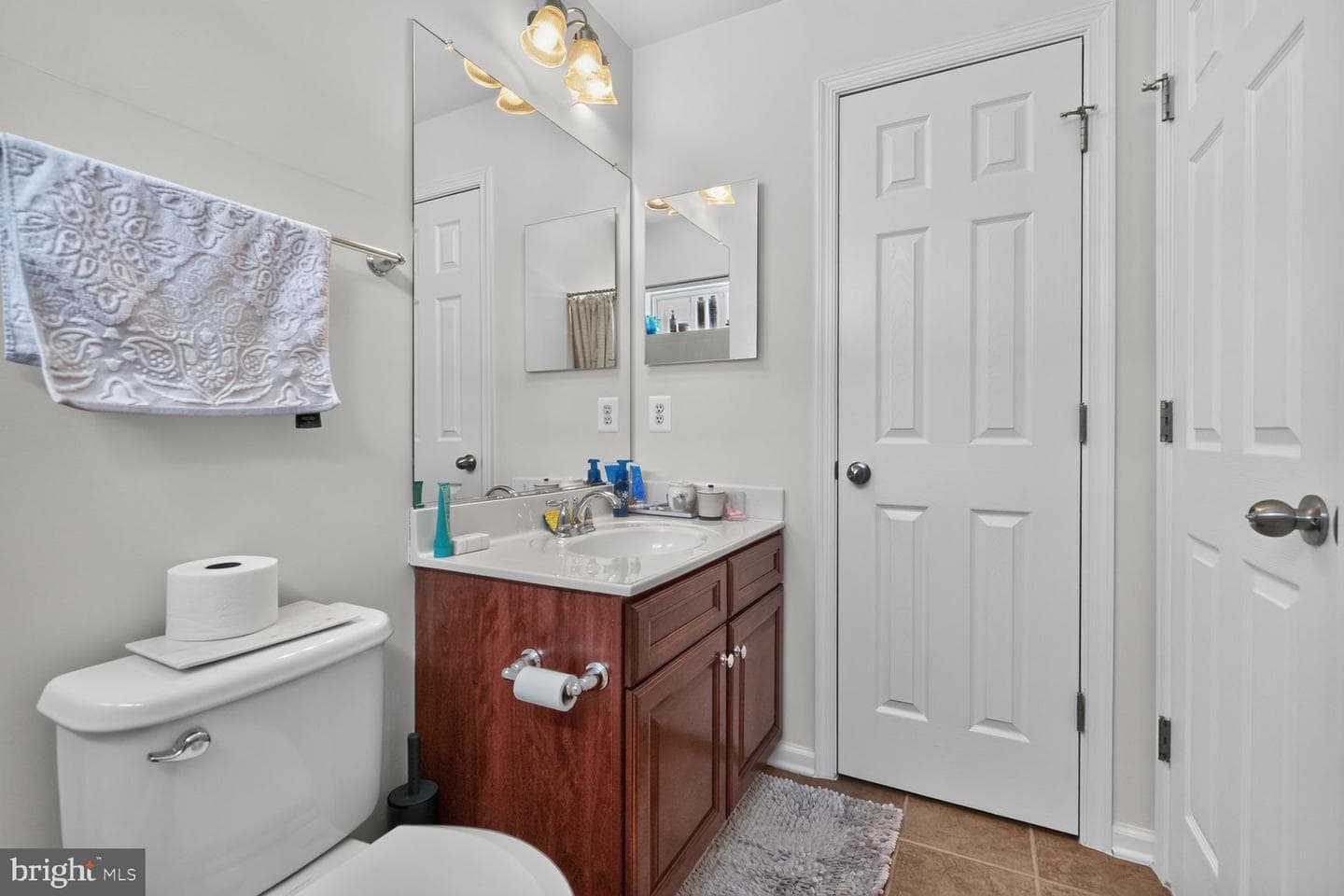 7243 Silver Thorn Way photo 15