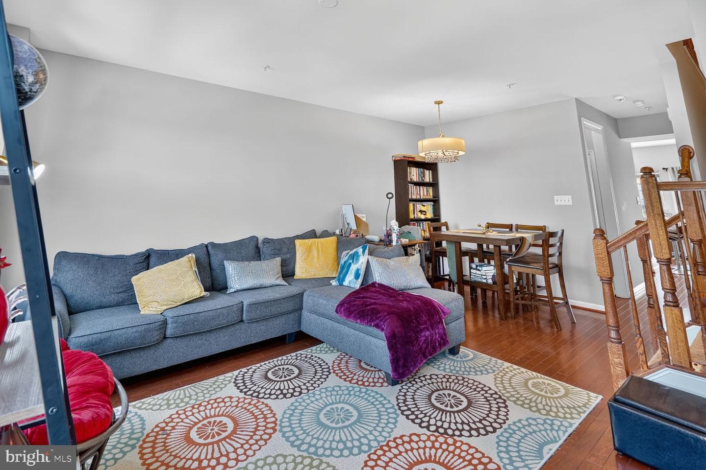 7243 Silver Thorn Way photo 9