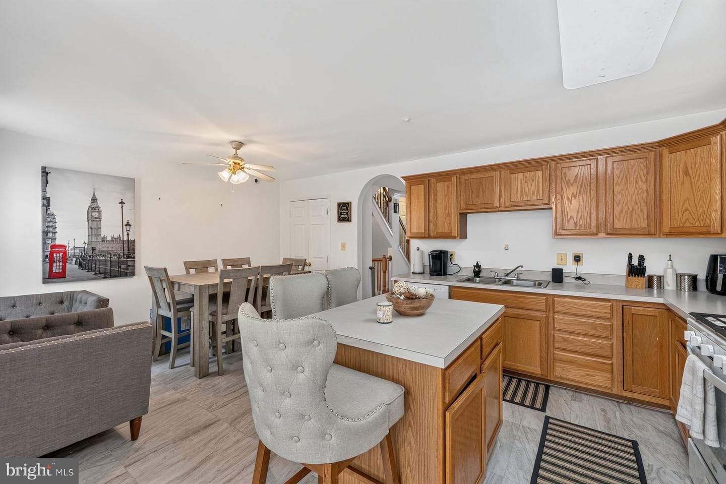 10209 Balsam Poplar Place photo 11