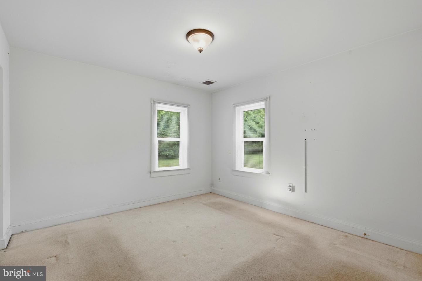 9009 Allentown Road photo 11