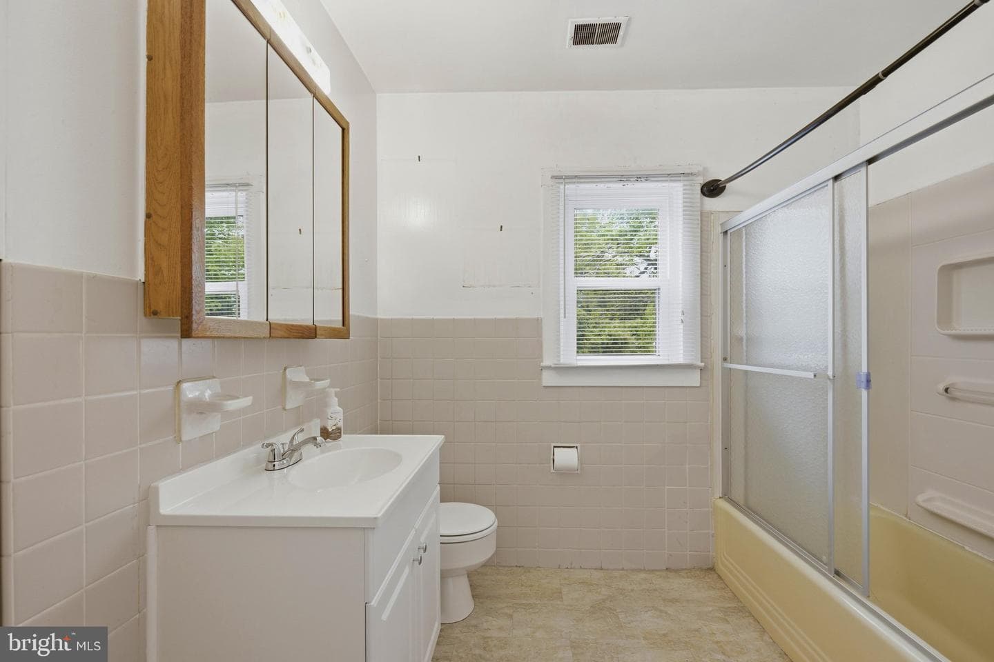 9009 Allentown Road photo 13