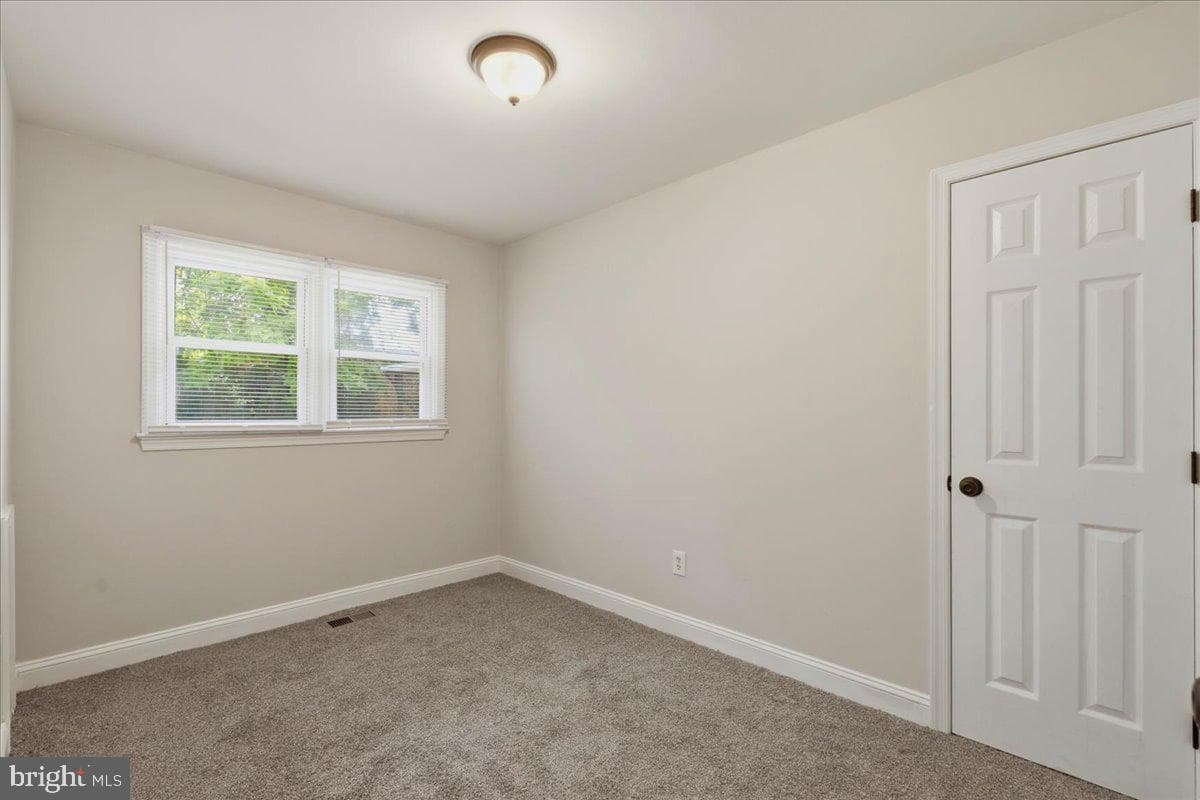 5713 Eagle Street photo 13