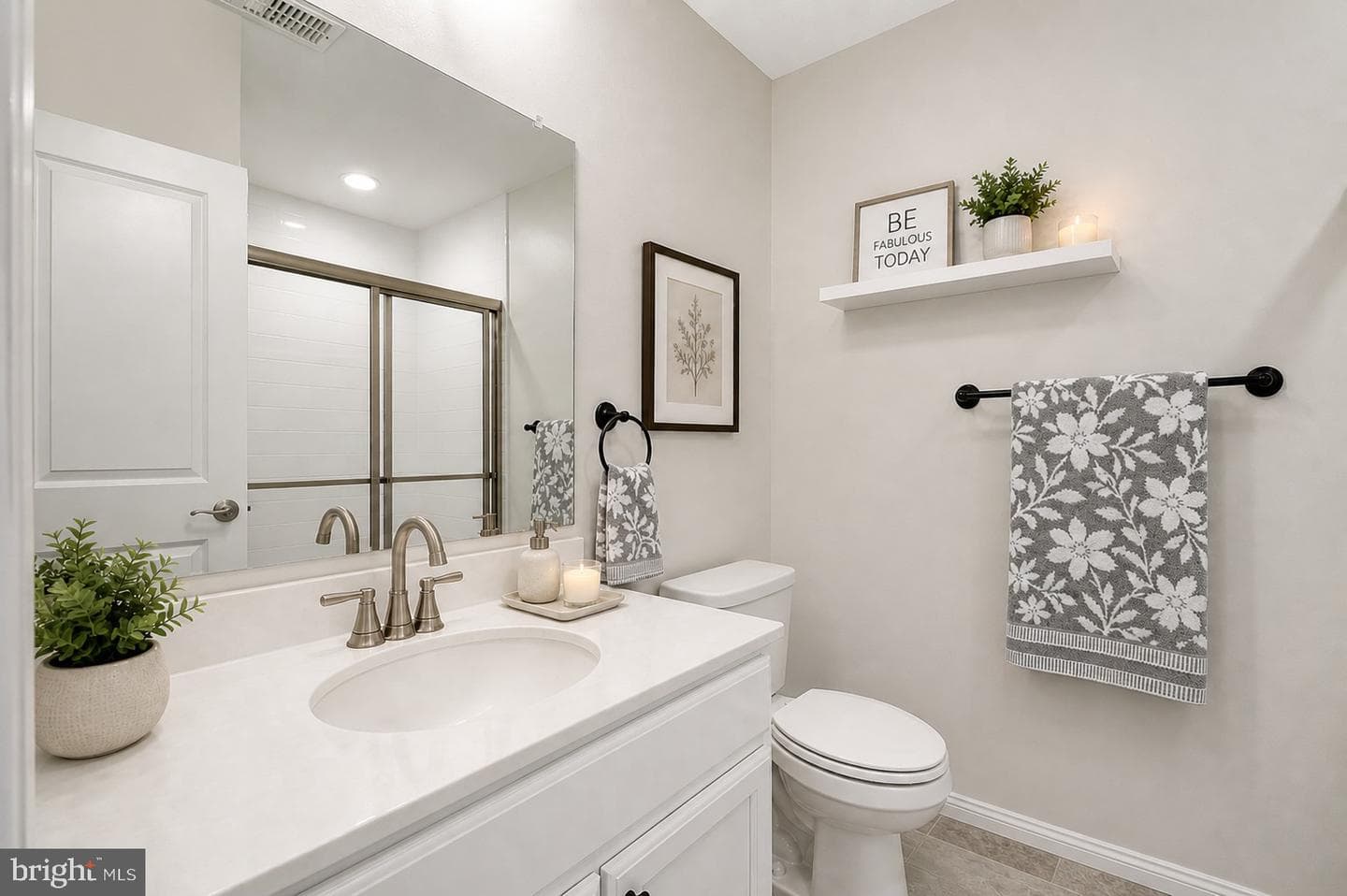 1052 Owens Road photo 12