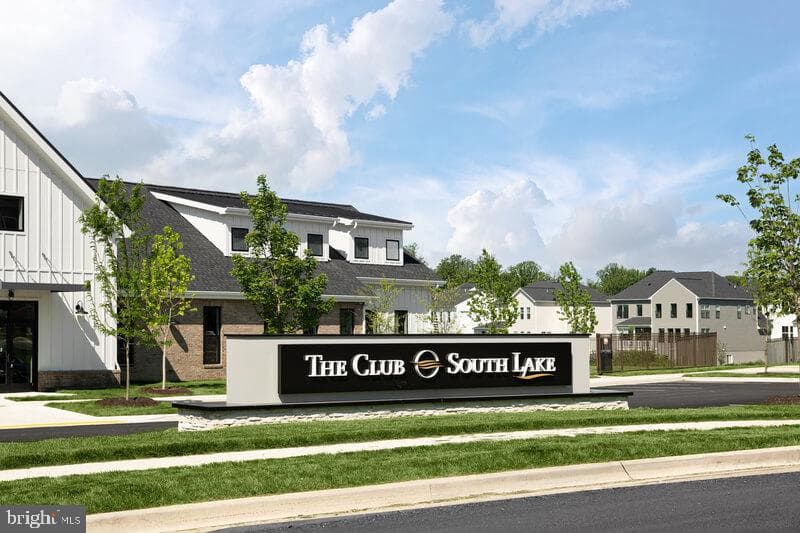 111 Summit Point Boulevard #20-J photo 12