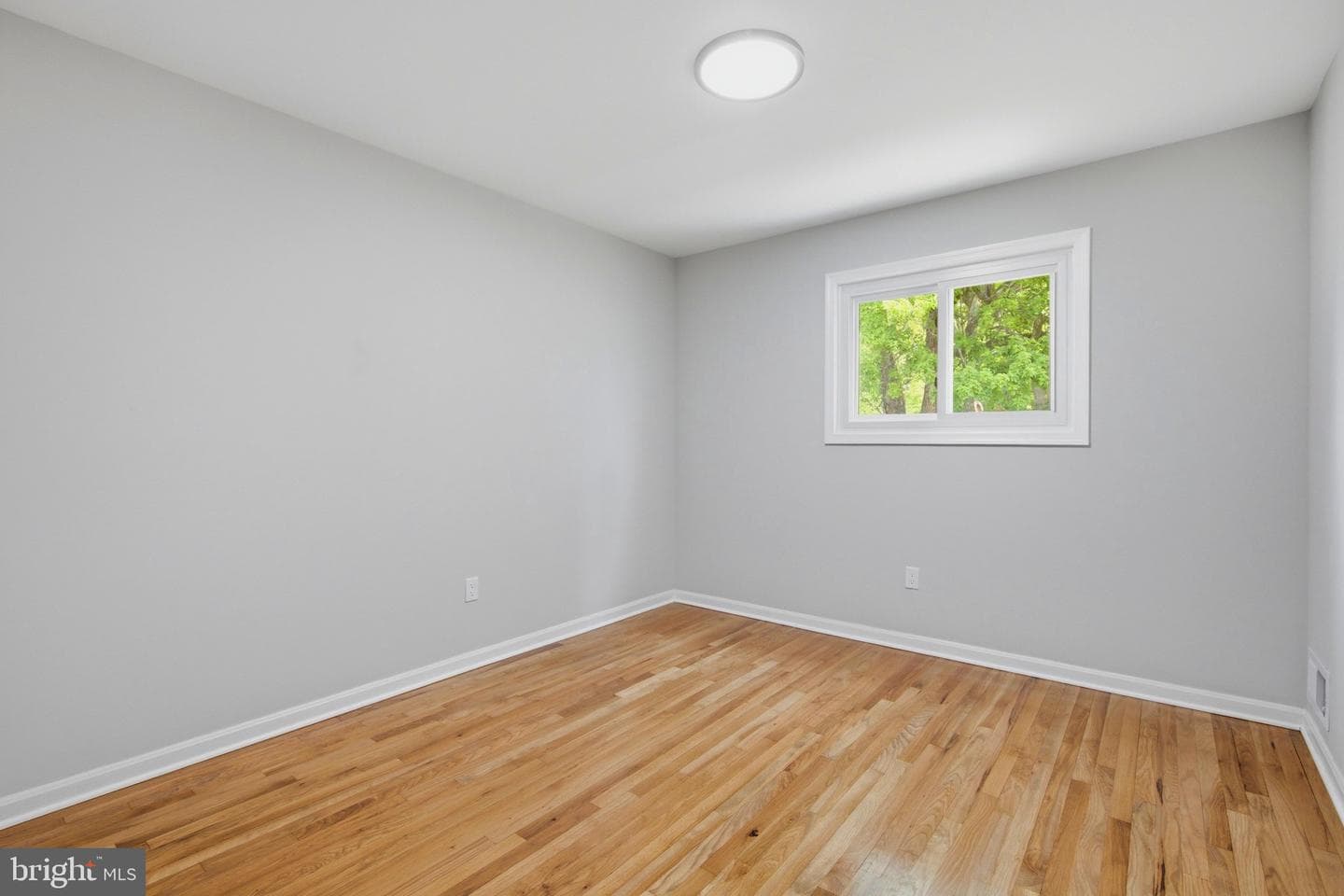 408 E Tantallon Drive photo 29
