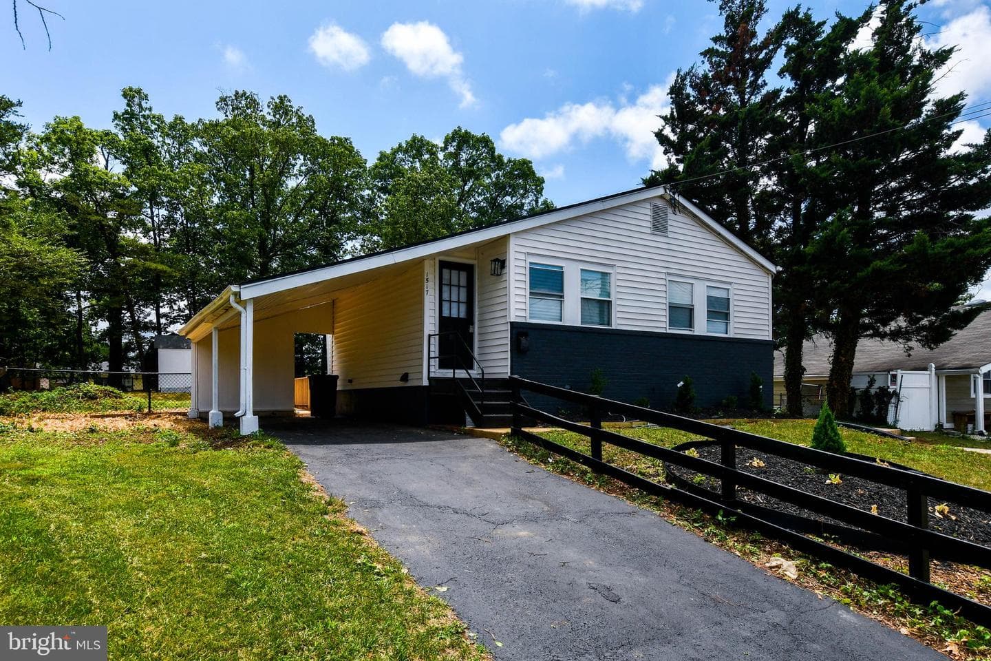 1517 Colony Road photo 3