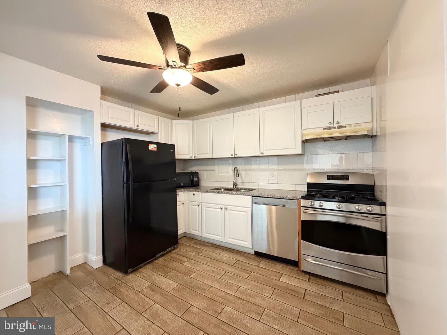1836 Metzerott Road #1401 photo 22