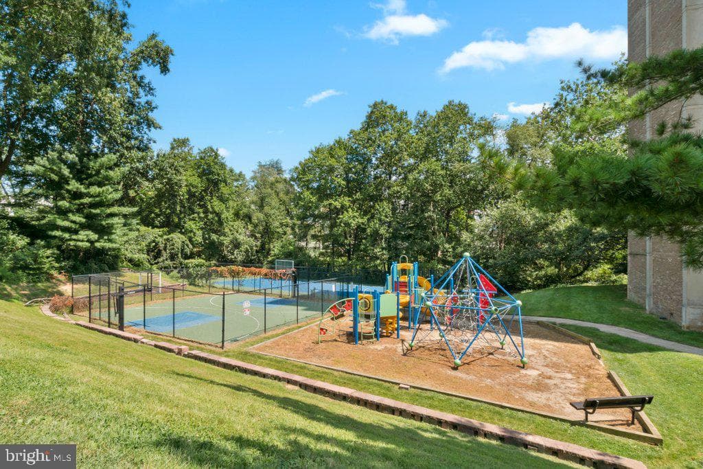 1836 Metzerott Road #1401 photo 8