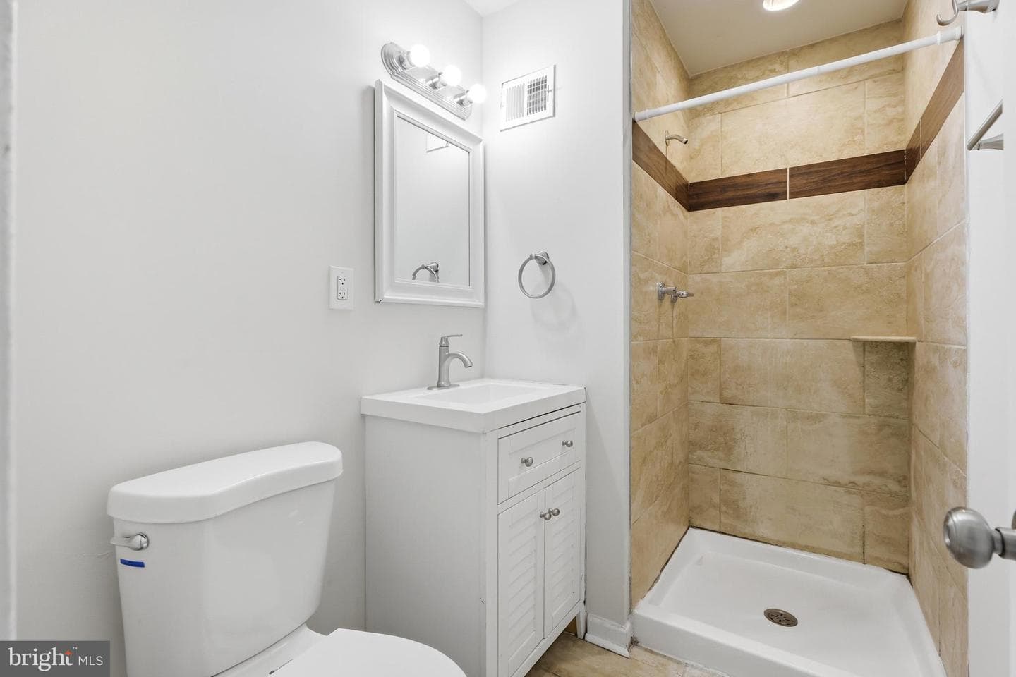 542 Peacock Drive photo 23