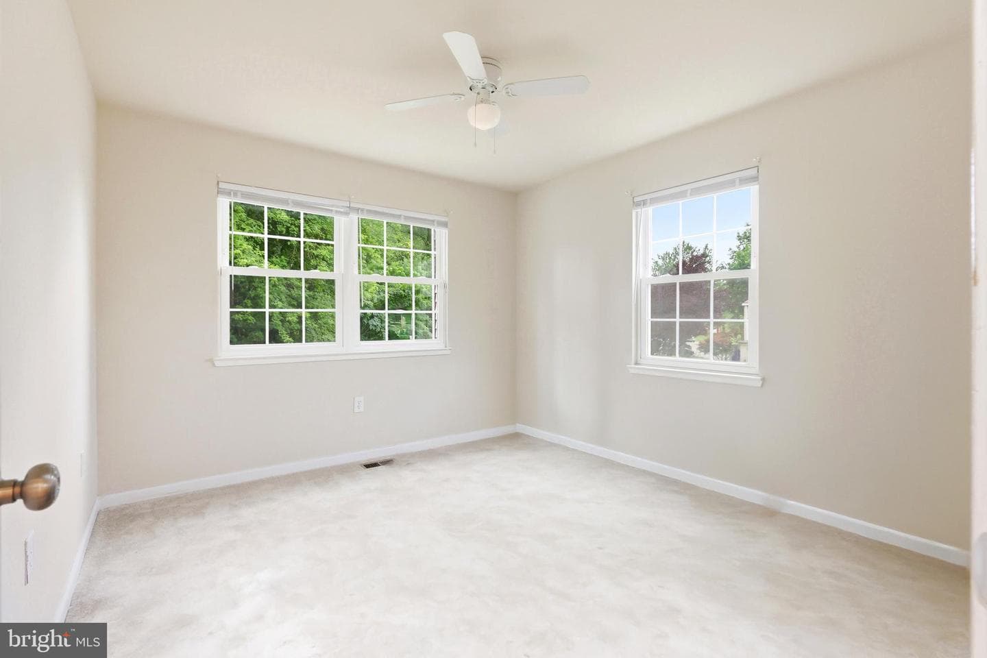 542 Peacock Drive photo 26