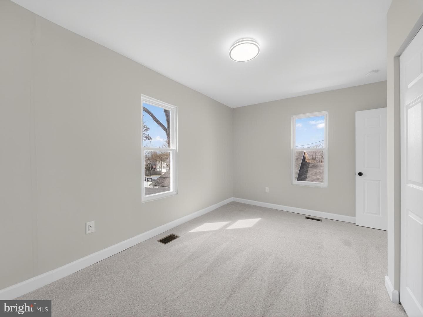 5919 Addison Road photo 25