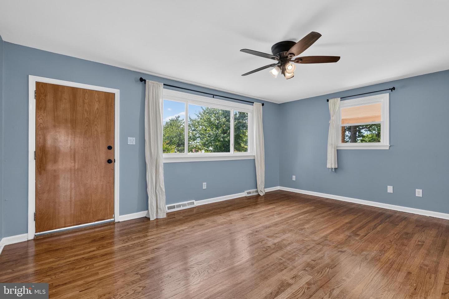 8810 Bluffwood Lane photo 3