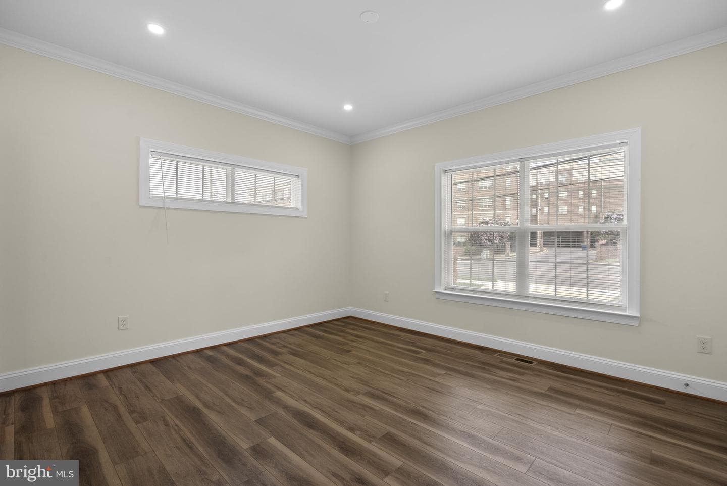 5405 Auth Road photo 18