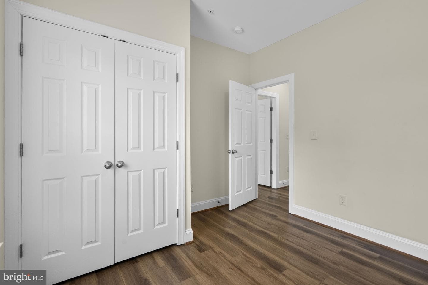 5405 Auth Road photo 25