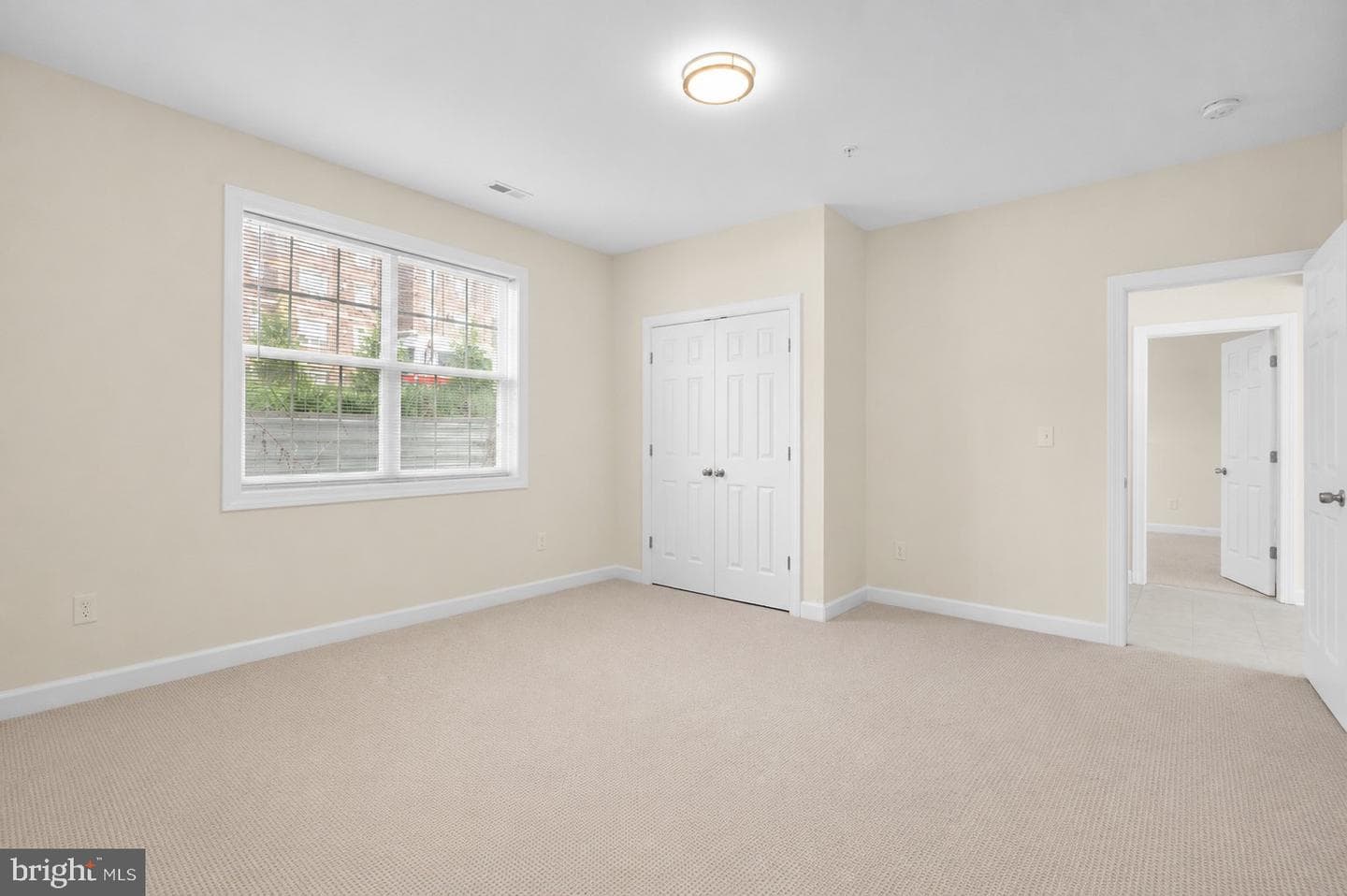 5405 Auth Road photo 34