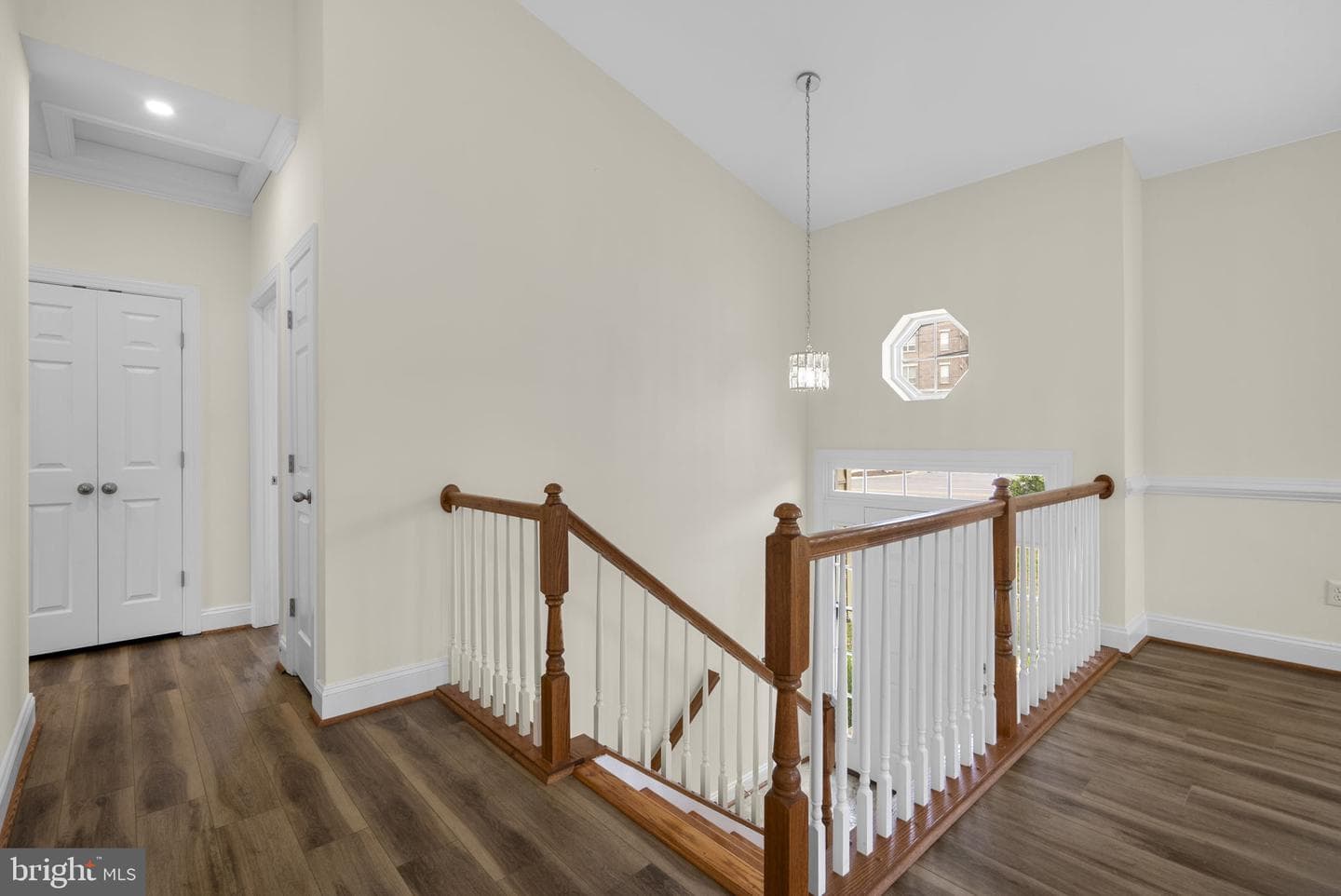 5405 Auth Road photo 5