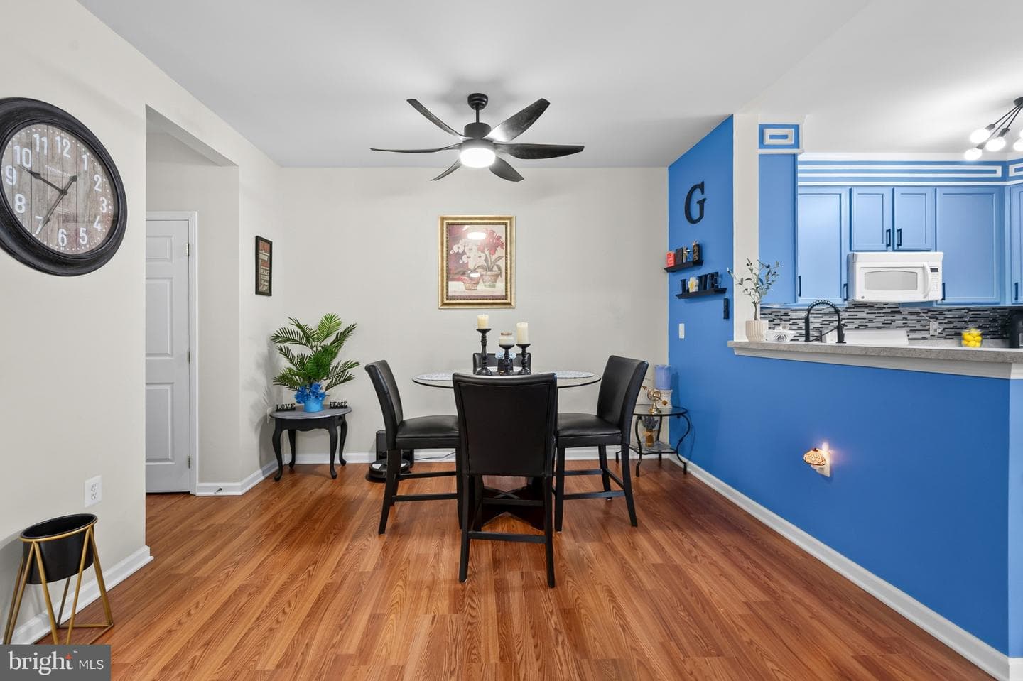 1321 Karen Boulevard #301 photo 10