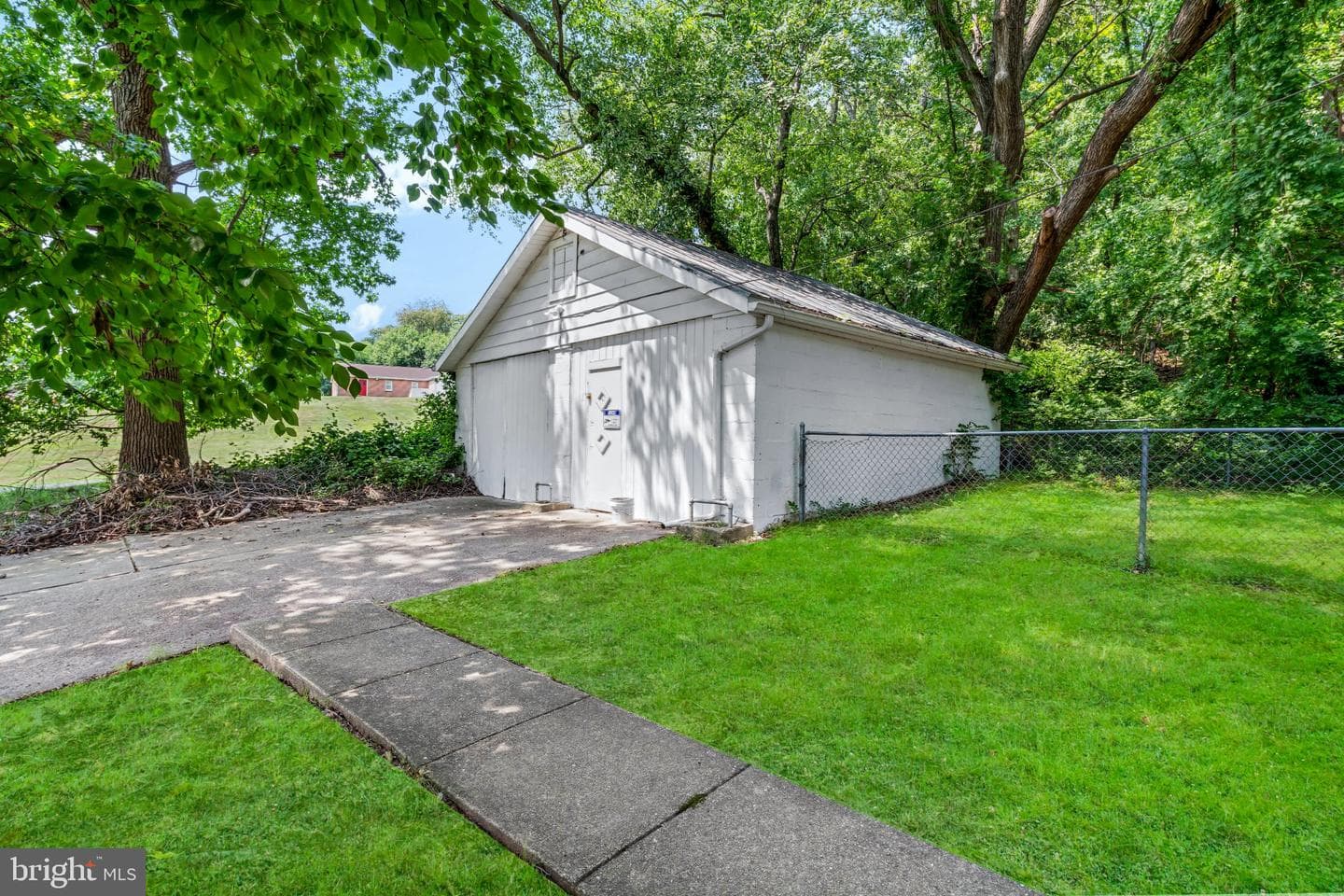 1000 Owens Road photo 27