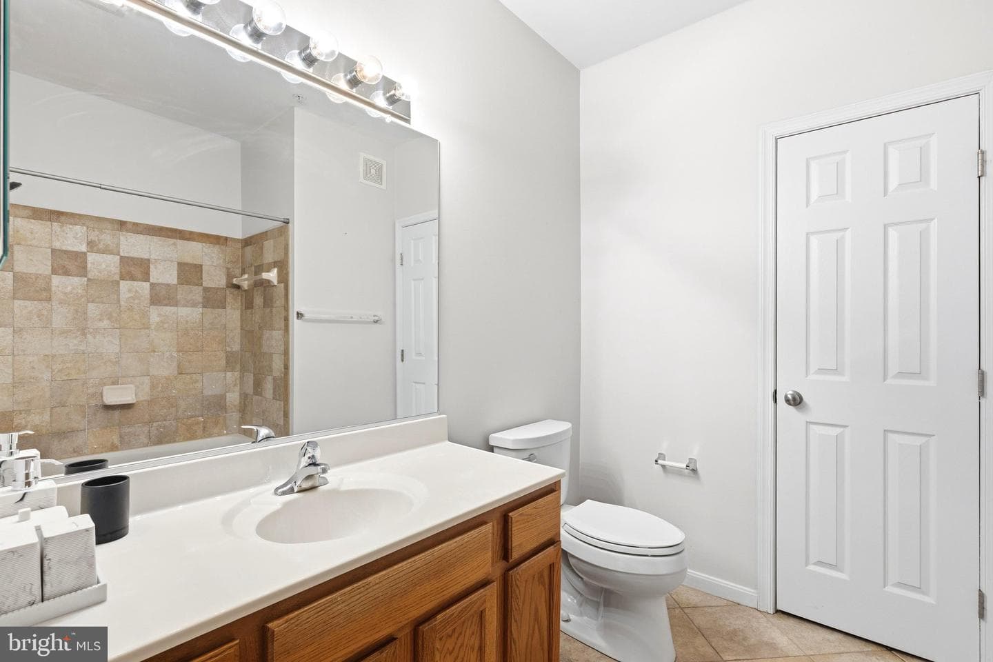 15612 Everglade Lane #404 photo 33
