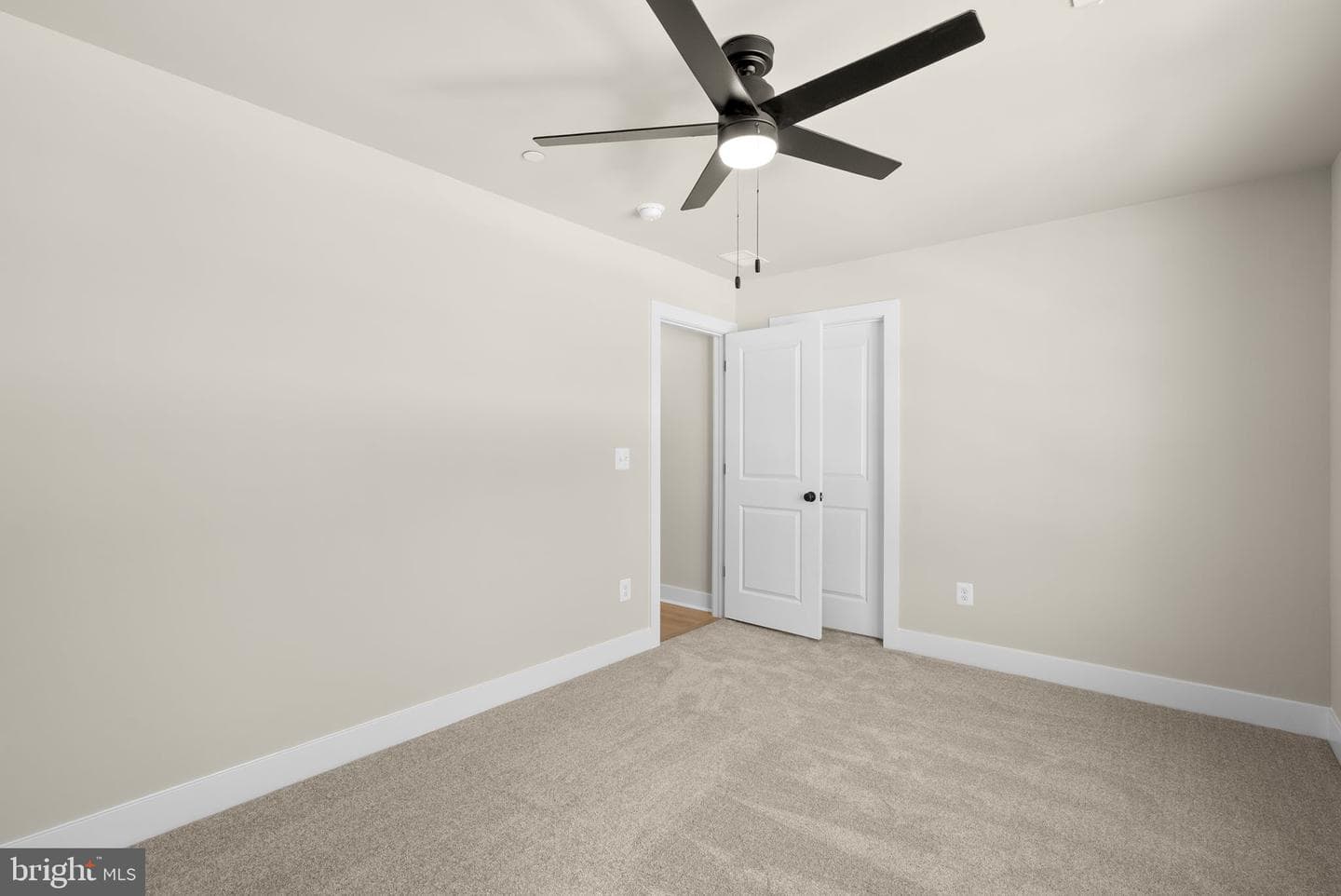 16203 Pennsbury Drive photo 30