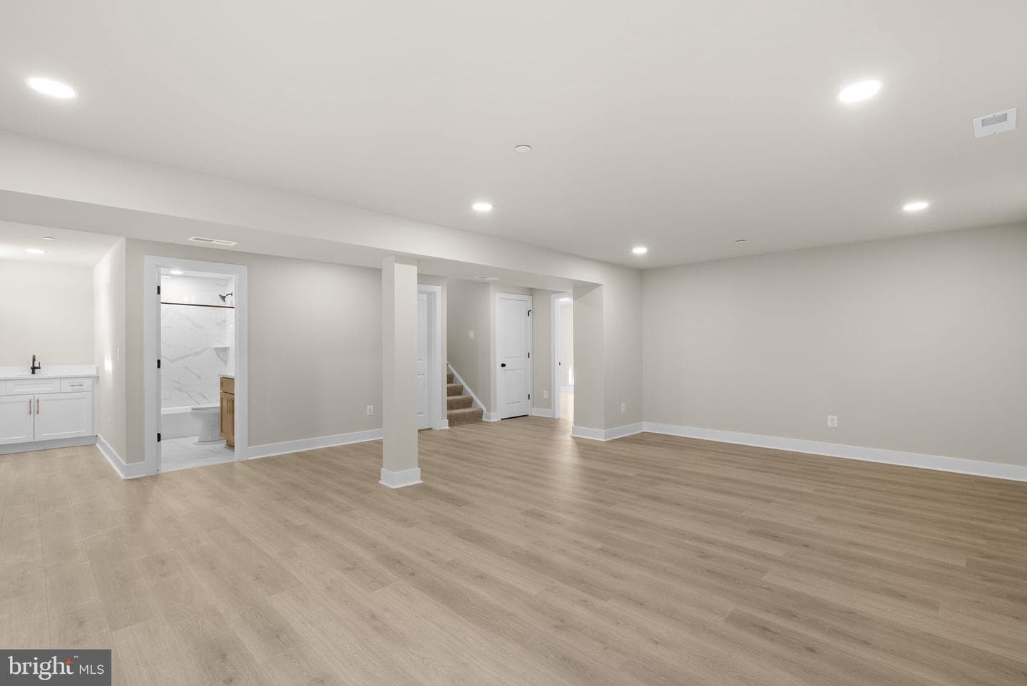 16203 Pennsbury Drive photo 36