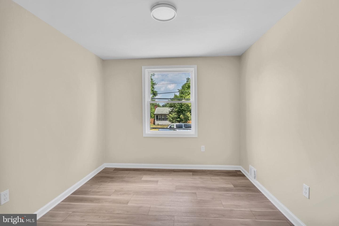7536 Abbington Drive photo 34
