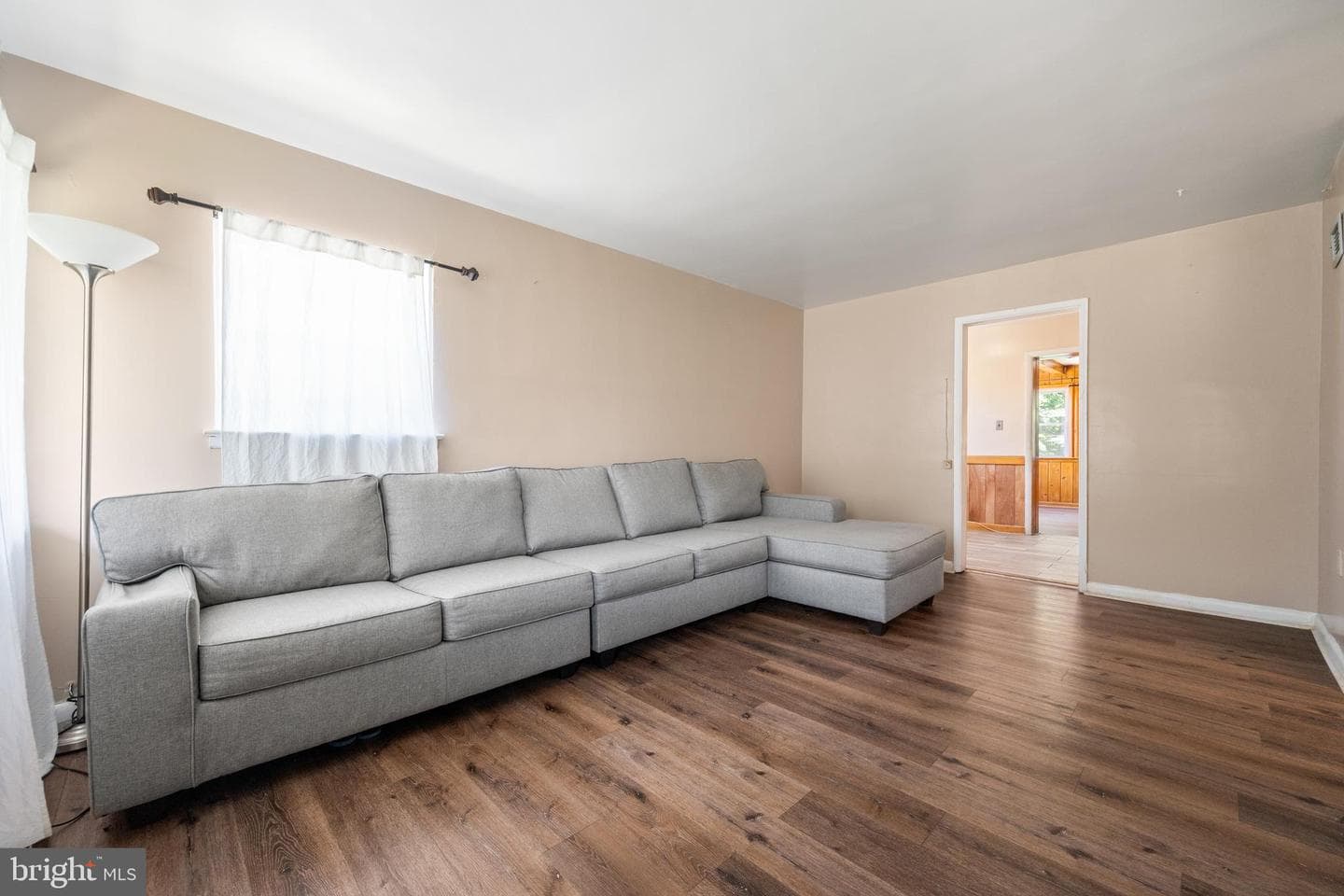 8215 16th Avenue, Hyattsville