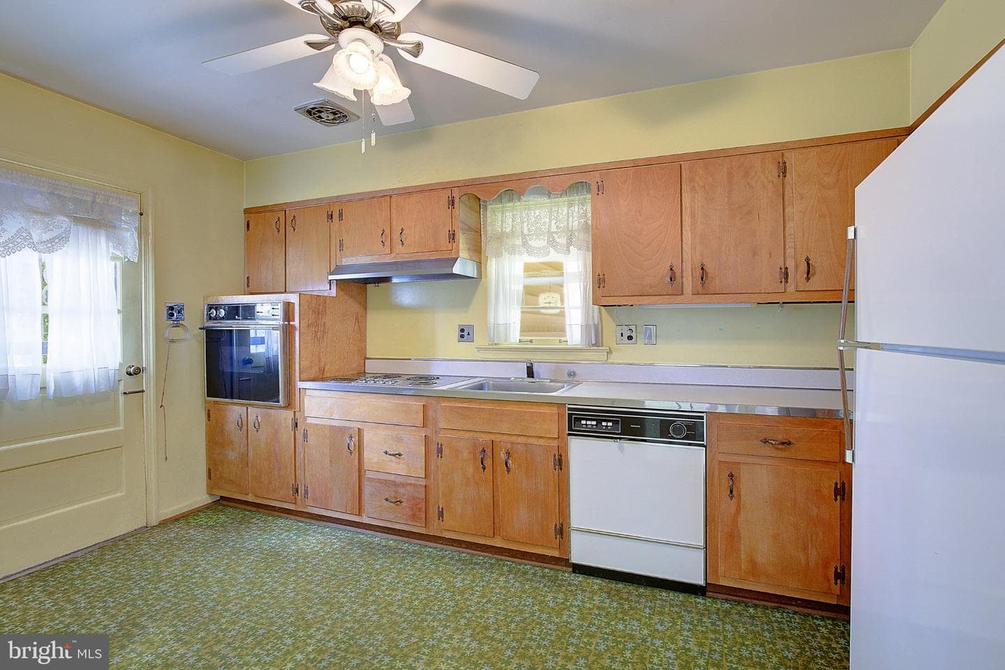 5907 Bedford Lane photo 11