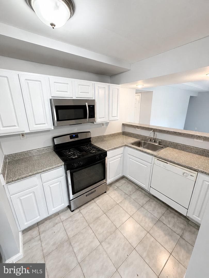 2506 Markham Lane #1 photo 3