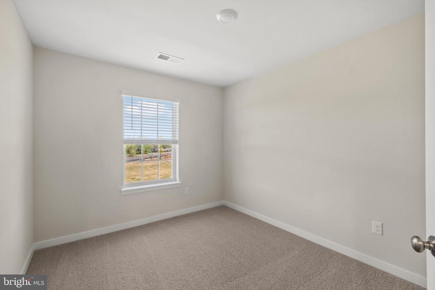 7535 Silver Thread Way photo 14