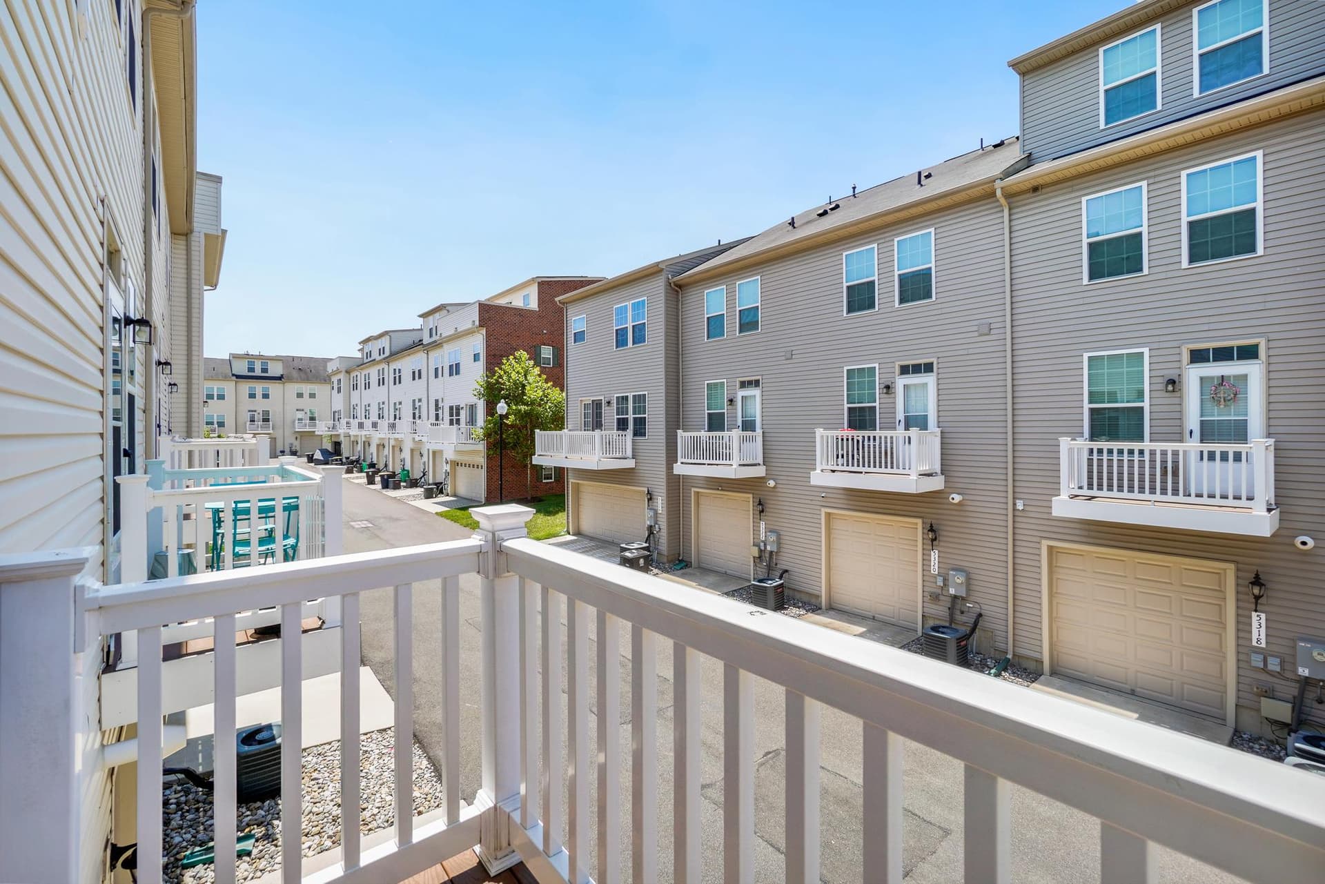 10505 Rawlins Lane photo 18