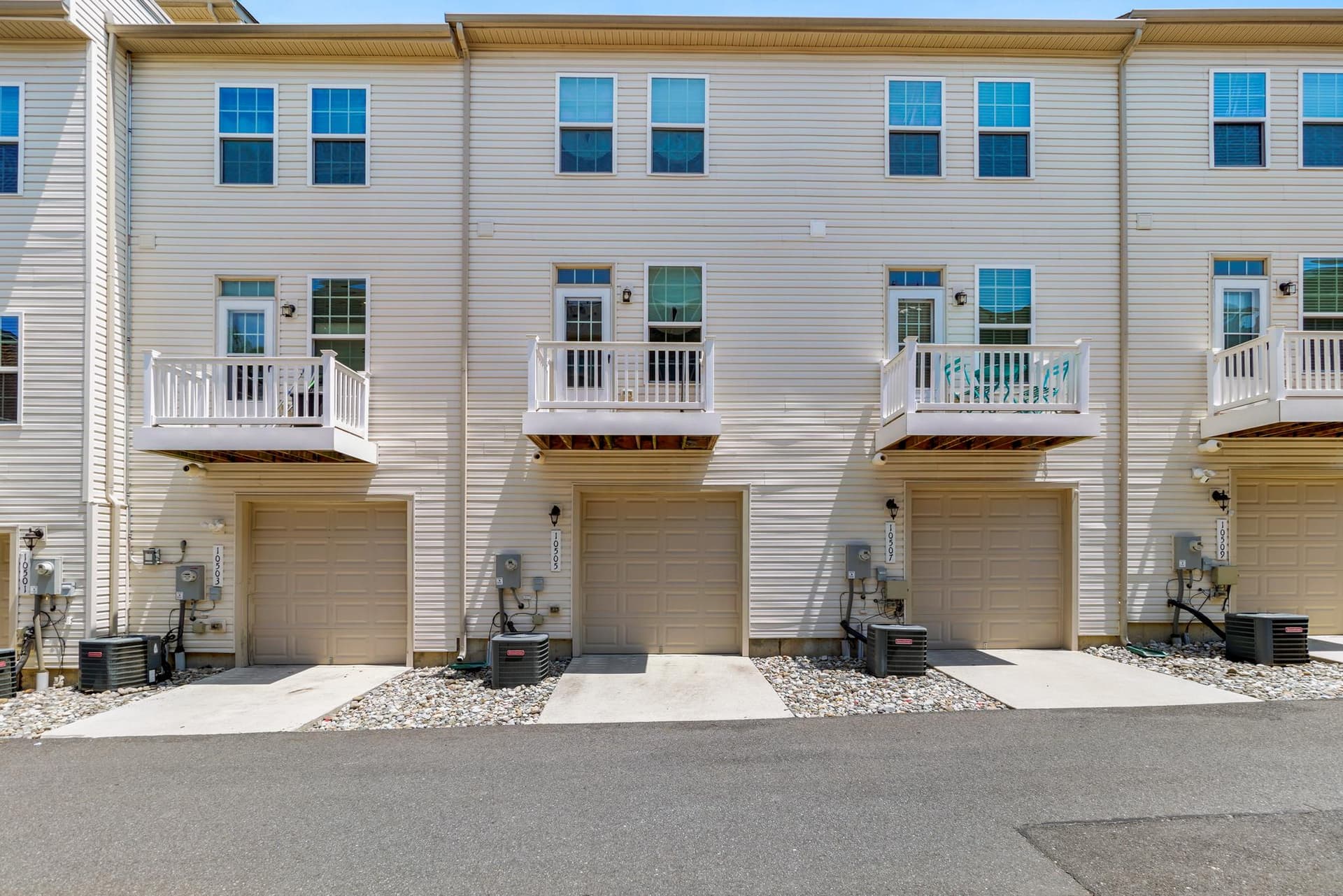 10505 Rawlins Lane photo 27