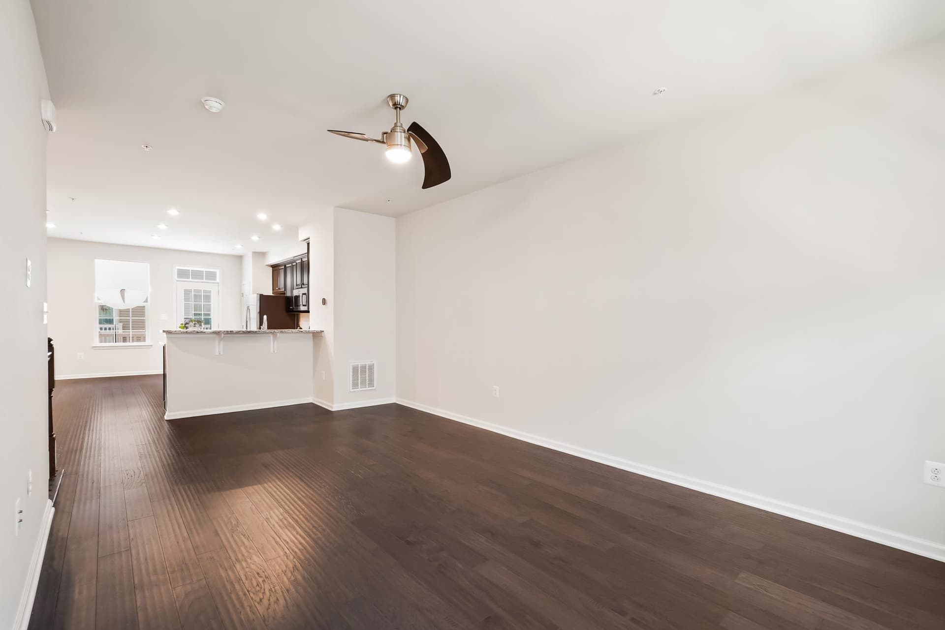 10505 Rawlins Lane photo 9