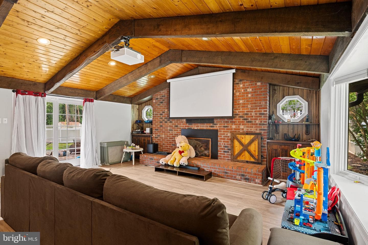 12410 Canfield Lane photo 17