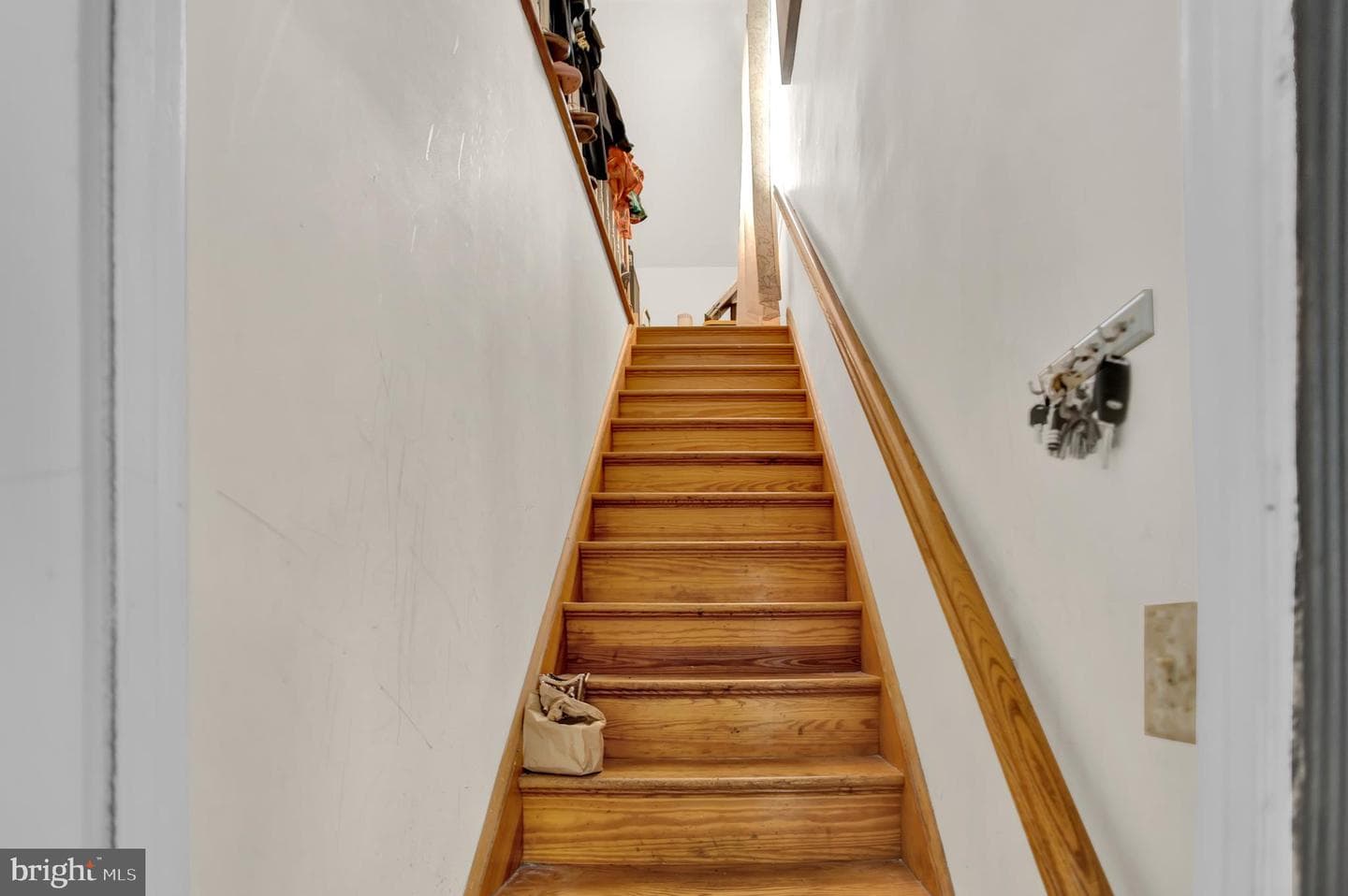 8526 Adelphi Road photo 6