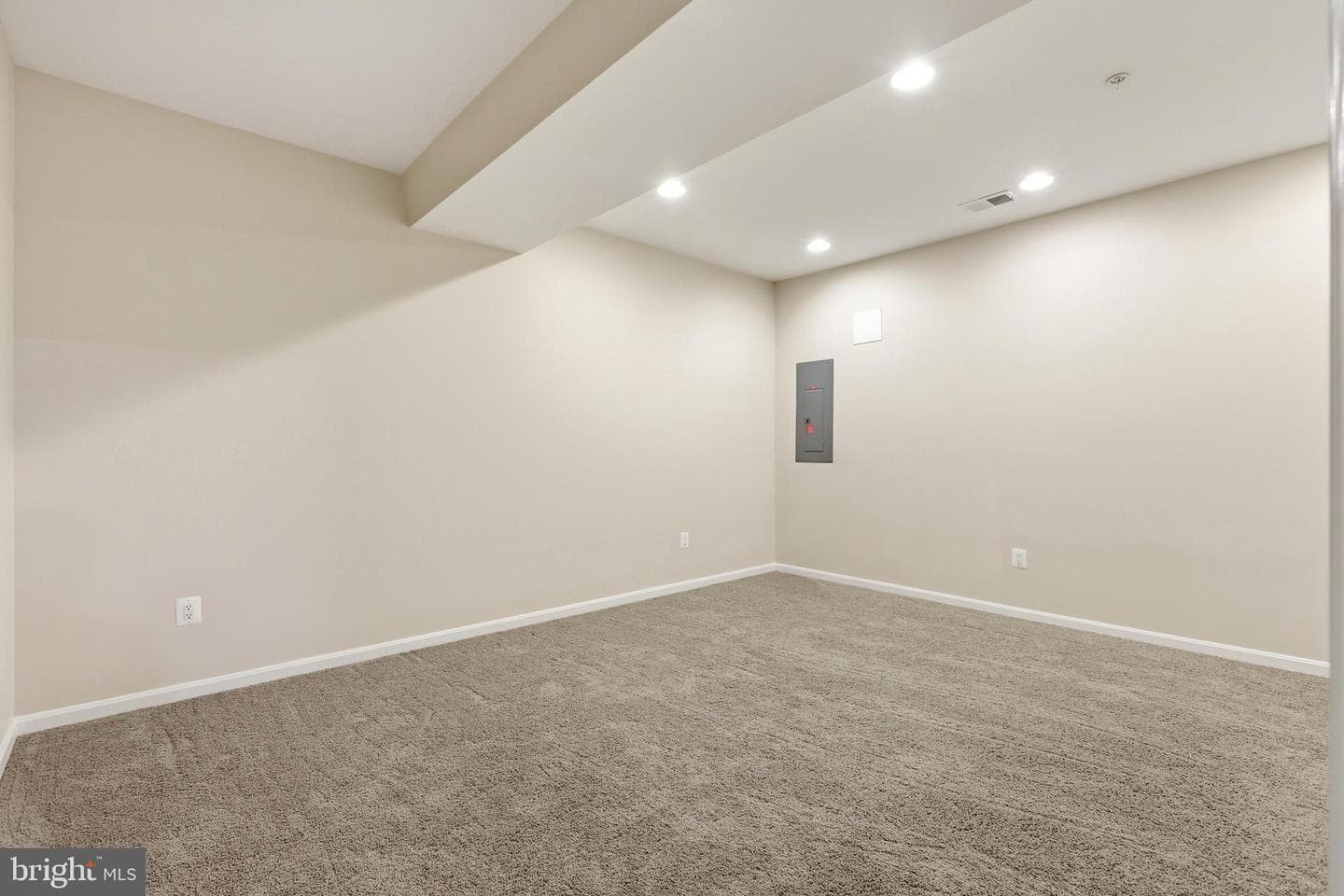 2700 Lake Forest Drive photo 45